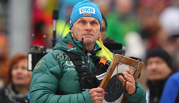 Gerald Hönig will seine Arbeit als Biathlon-Bundestrainer fortsetzen.