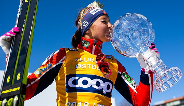 Ingvild Oestberg gewann die vergangene Tour de Ski vor Natalja Neprjajewa.