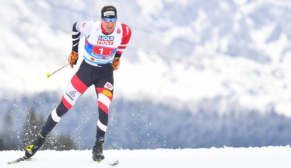Der österreichische Kombinations-Olympiasieger Bernhard Gruber ist nach seinem Comeback beim Weltcup im finnischen Lahti ins Krankenhaus eingeliefert worden.