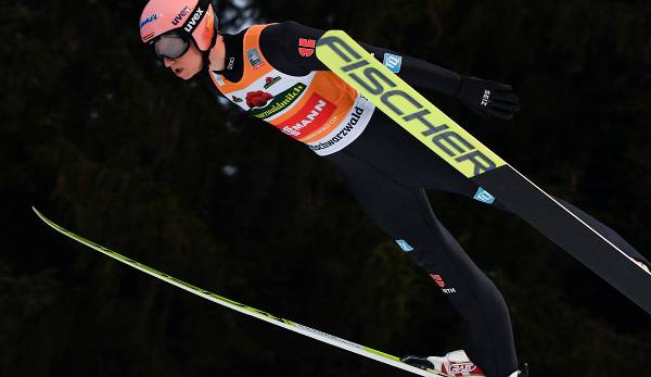 Skispringer Karl Geiger hat beim Weltcup in Titisee-Neustadt auch den zweiten Wettkampf gewonnen und seinen vierten Saisonsieg gefeiert.