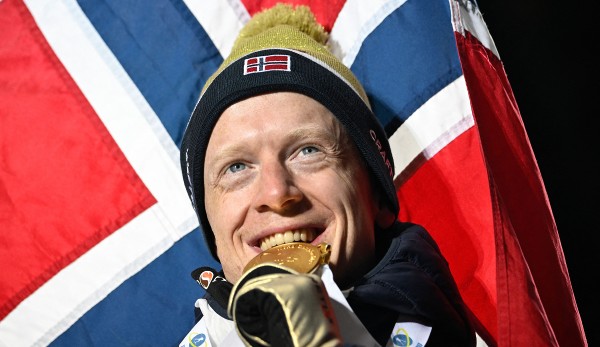 Den Norweger Johannes Thingnes Bö ist derzeit bei der Biathlon-WM nicht zu stoppen.