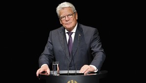Joachim Gauck hat Ilse Ridder-Melchers ausgezeichnet
