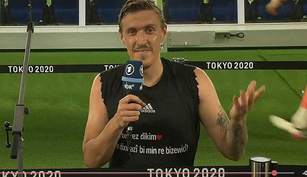 Skurriler TV-Auftritt: Max Kruse von Union Berlin machte seiner Freundin nach dem 3:2-Sieg über Saudi-Arabien bei Olympia live im Fernsehen einen Heiratsantrag.