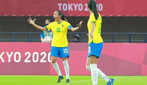 Die brasilianische Fußball-Legende Pele hat Landsfrau Marta nach deren Gala im Auftaktspiel der Olympischen Spiele in Japan geadelt.