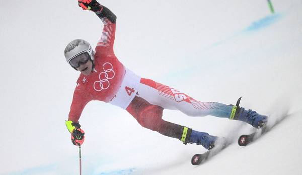 Marco Odermatt holt im Riesenslalom Olympisches Gold.