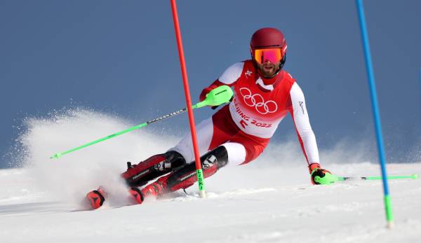 Marco Schwarz aus Österreich geht als Führender im Weltcup in den olympischen Slalom.