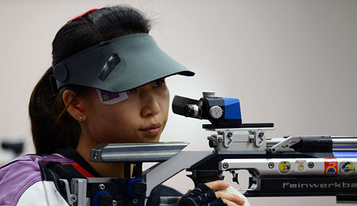 Die chinesische Sportschützin Yi Siling gewann die erste Gold-Medaille in London