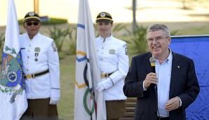 Im Beisein von IOC-Präsident Thomas Bach ist das olympische Dorf in Rio eingeweiht worden
