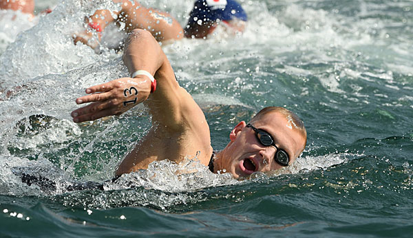Ferry Weertman holt Gold im zehn Kilometer Freiwasser-Schwimmen