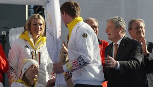 Joachim Gauck (2.v.r.) empfing die deutschen Athleten bei ihrer Rückkehr
