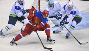 Russland mit Alexander Radulov (2.v.l.) schlug Slowenien zum Auftakt mit 5:2