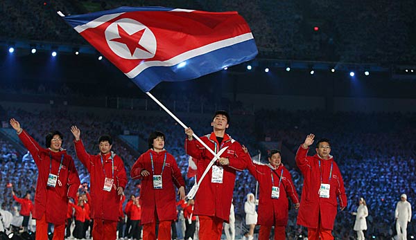 Der Einlauf der Athletinnen und Athleten Nordkoreas bei den Olympischen Spielen in Vancouver 2010