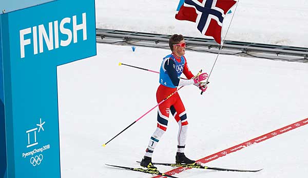 Der Norweger Johannes Hosflöt Kläbo holte Gold im Langlauf.