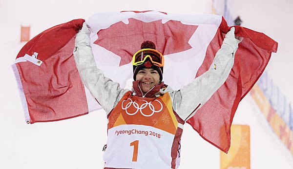 Kanadier Mikael Kingsbury ist Olympiasieger auf der Buckelpiste.
