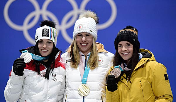 Ester Ledecka gewinnt im olympischen Super-G sensationell Gold.