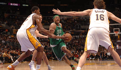 Celtics-Superstar Paul Pierce im Spiel bei den Lakers auf dem Weg zum Korb