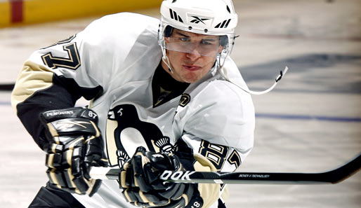 Penguins-Kapitän Sidney Crosby führte den Meister mit zwei Toren zum Sieg in Toronto