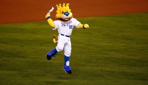 Sluggerrr - Kansas City Royals (MLB): Der Löwe hat eine Mähne, die wie eine Krone aussieht - royal eben. Zudem beschreibt der Begriff "Slugger" einen besonders kräftigen und effektiven Hitter im Baseball
