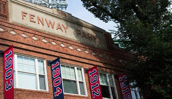 Seit 1912 die Heimspielstätte der Red Sox, der legendäre Fenway Park.