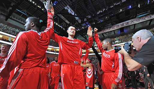 Yao Ming versetzt mit seinen Houston Rockets China in einen Ausnahmezustand