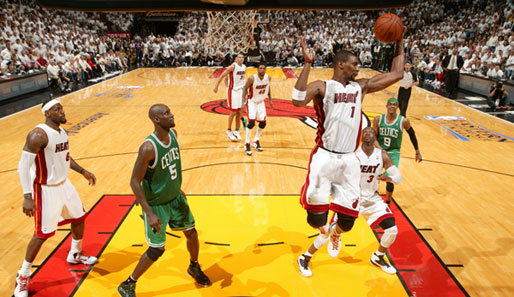 Chris Bosh (mit Ball) war einer der Garanten für Miamis Erfolg gegen die Boston Celtics