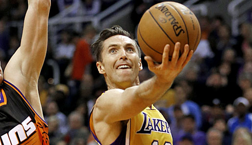 Lakers-Guard Steve Nash spielte erstmals nach seinem Wechsel wieder in Phoenix