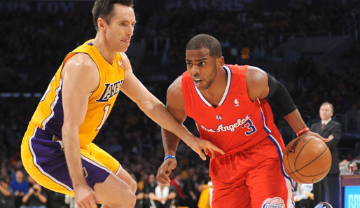 Chris Paul (r.) und seine Clippers gewannen die drei bisherigen Duelle mit Steve Nashs Lakers