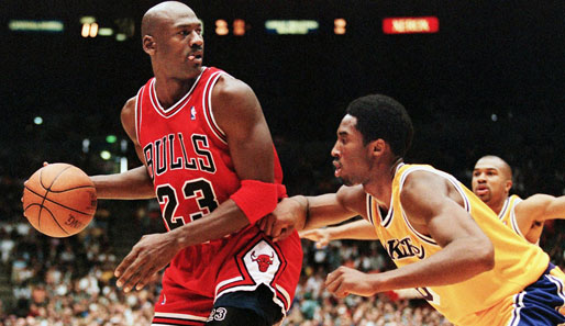 Michael Jordan (l.) und Kobe Bryants zählen zu den besten Shooting Guards aller Zeiten
