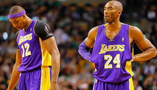 Kobe Bryant (r.) hofft auf den Verbleib von Dwight Howard bei den L.A. Lakers