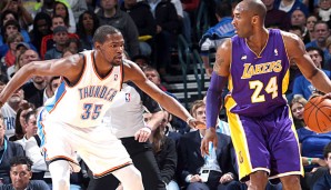 Kevin Durant (l.) bezeichnete Kobe Bryant als den größten Spieler aller Zeiten