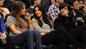 Khloe Kardashian, Kim Kardashian und ihre Mutter Kris Jenner sind öfter bei NBA-Spielen zu Gast