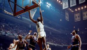 Bill Russell (Boston Celtics) - 32 und 33 sowie 32 und 37 in den Jahren 1958 und 1960