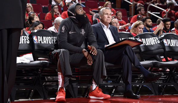 Mike D'Antoni coacht die Houston Rockets und MVP James Harden seit 2016.