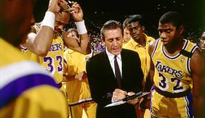 Pat Riley: 5 Titel als Head Coach (1982, 1985, 1987, 1988, Los Angeles Lakers - 2006, Miami Heat) - 1 Titel als Spieler (1972, Los Angeles Lakers)