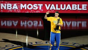 Der letzte Spieler mit zwei aufeinanderfolgenden MVP-Titeln ist aber Stephen Curry, der zu Beginn der Warriors-Dynastie in den Jahren 2015 und 2016 ausgezeichnet wurde.