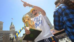 Sollte Golden State die Serie tatsächlich für sich entscheiden, könnte Stephen Curry unter Umständen seinen ersten Finals-MVP einstreichen. Dieser Award fehlt ihm trotz dreier Ringe bisher noch im Trophäenschrank.