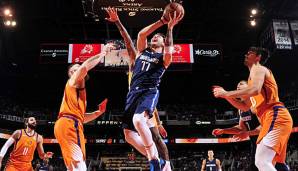 Luka Doncic stellt gegen die Suns mit 42 Punkten seinen Karrierebestwert ein.