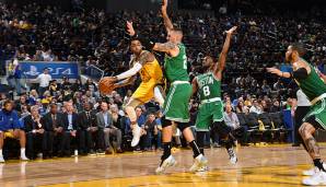 TURNOVER: Platz 1: D’Angelo Russell (Golden State Warriors) - 9 Ballverluste am 15. November 2019 gegen die Boston Celtics.