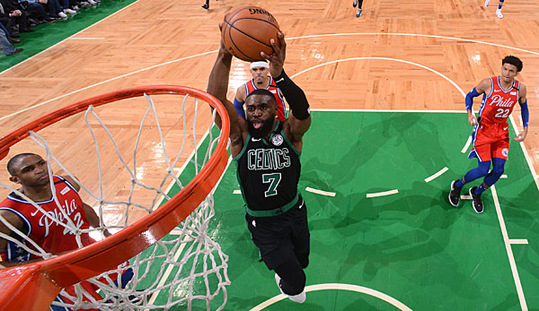 Jaylen Brown führt die Celtics mit 32 Punkten zum Sieg.