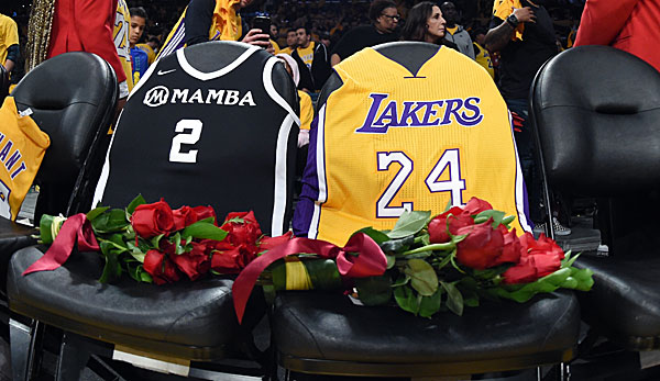 Die Trikots von Kobe und dessen Tochter Gianna Bryant belegen zwei Sitze im Staples Center.