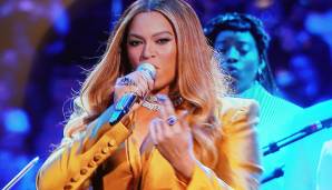 Die US-Sängerin Beyonce gab mit zwei Songs den Startschuss für das Memorial.