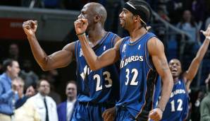 In seinem dritten Jahr in der NBA legte Rip Hamilton neben Jordan die beste Scoring-Saison seiner Karriere hin. Im darauffolgenden Sommer ging es für ihn nach Detroit, wo er 2004 Champion wurde.