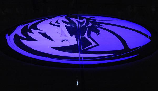 Die Dallas Mavericks haben auf einen Bericht über sexuelle Übergrigge eines Team-Angestellten reagiert.