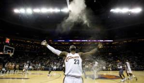 PLATZ 4: LeBron James (Cleveland Cavaliers, Miami Heat, Los Angeles Lakers) - 28,29 PER.