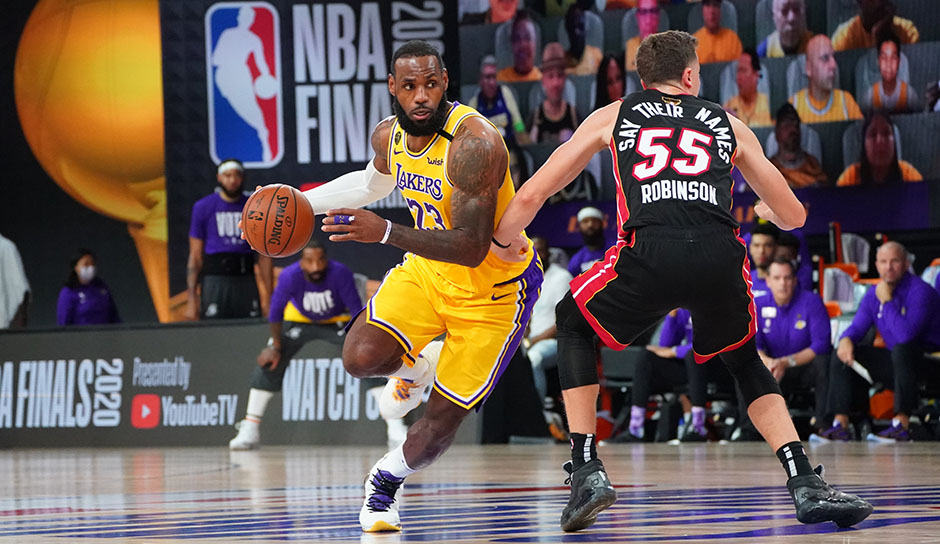 Die Los Angeles Lakers haben Spiel 1 der Finals komplett dominiert - vor allem dank ihrer Superstars. Bei den Heat stachen zwei absolute Schwachstellen heraus. Die Einzelkritiken.