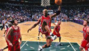 Platz 9: DENNIS RODMAN (1986-2000) | Draft 1986: 27. Pick | Erfolge: 5x Champion, 2x All-Star, 2x Third Team, 2x Defensive Player of the Year, 8x All-Defense | Teams: Pistons, Spurs, Bulls, Lakers, Mavericks