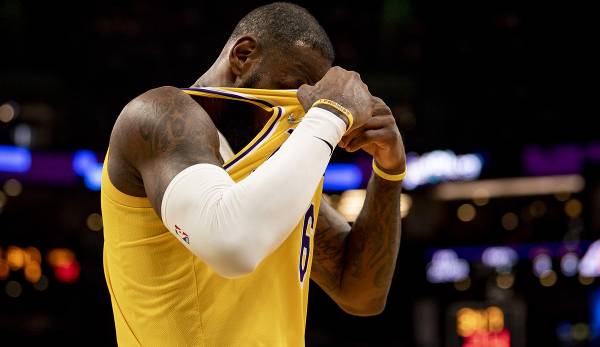 Die Los Angeles Lakers haben gegen Sacramento eine bittere Pleite nach dreifacher Overtime kassiert.