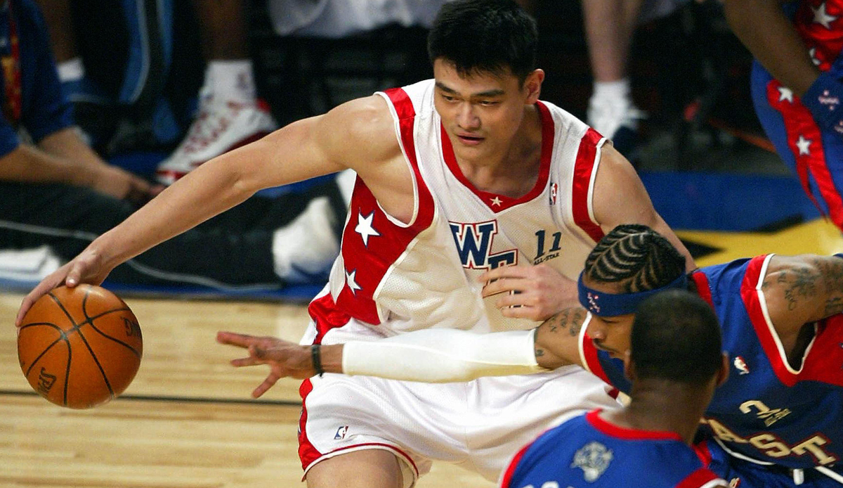 Yao Ming wird heute 42 Jahre alt. Der Hall of Famer ist einer der wenigen Spieler, die in ihrer Rookie-Saison in ein All-Star-Team berufen wurden. Seitdem ist das nur einem weiteren Spieler gelungen. Wir blicken auf alle Rookie-All-Stars.