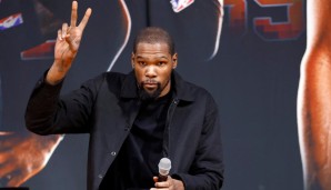 Kevin Durant wurde bei den Phoenix Suns vorgestellt.