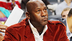 Michael Jordan wohnte seinem ersten Spiel als neuer Bobcats-Boss höchstpersönlich bei